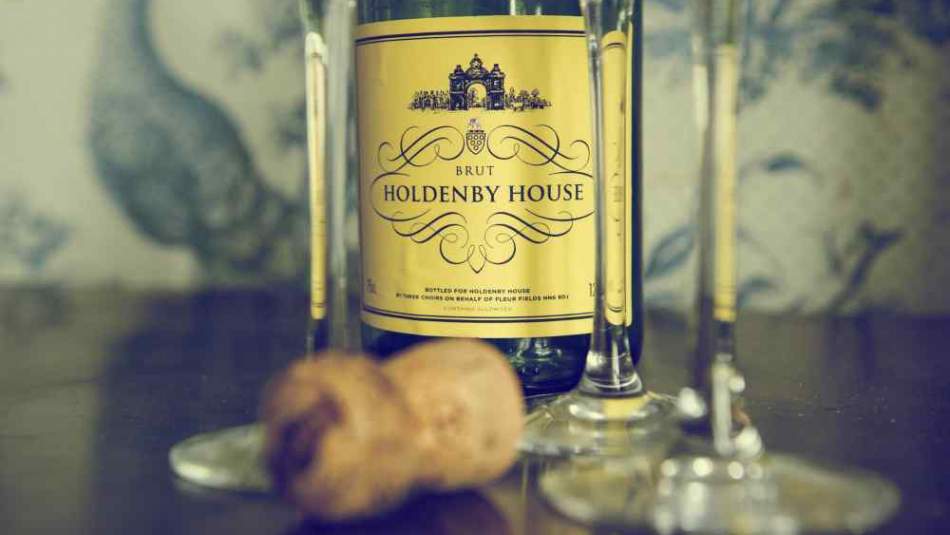 Indefinable Extras Image